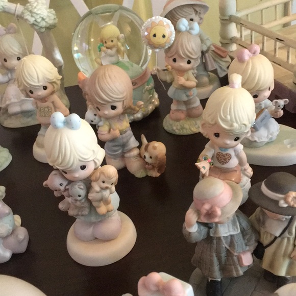Precious moments figurines. - Picture 3 of 8